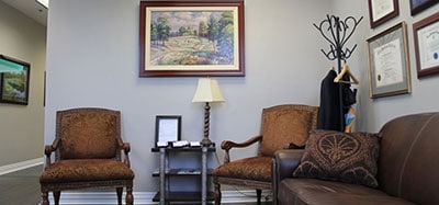 Photo of waiting room in Southlake, Texas offices of Virtus Wealth financial advisors